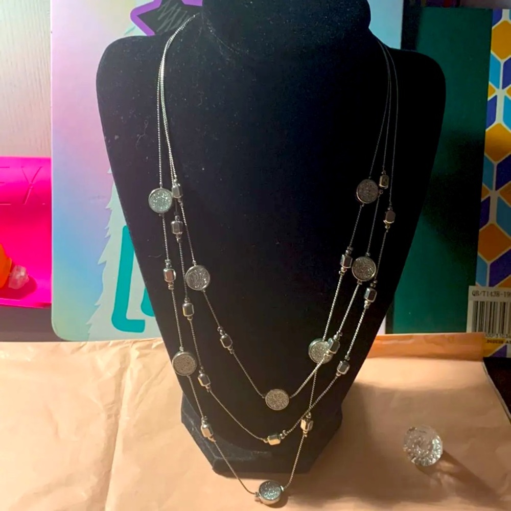 3 chain accent necklace
